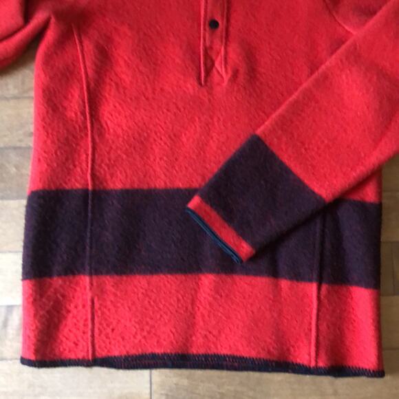 Vintage 70s Woolrich Red & black Wool Stripe Pullover, snap closing size small - Picture 5 of 9